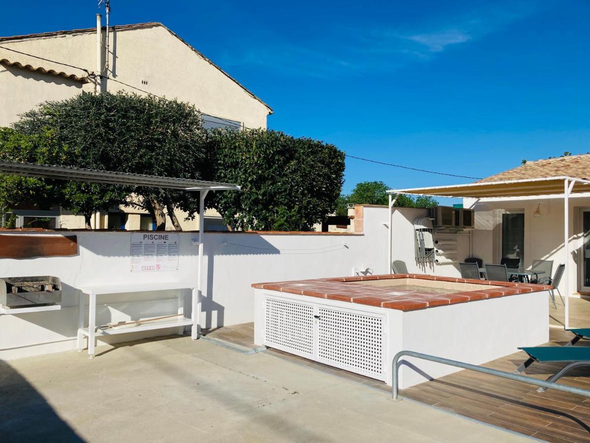 Gite Blanco Y Madera Narbonne Exteriör bild